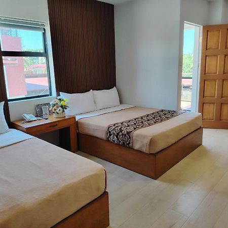 Hotel Carmelita Tuguegarao City Buitenkant foto